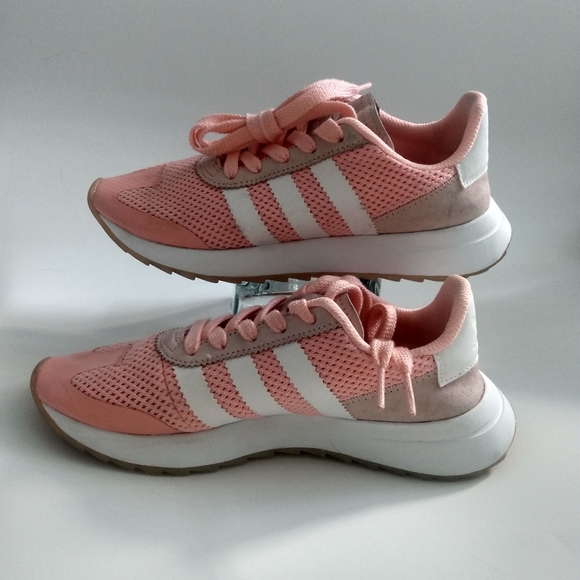 Adidas woman's running shoes - Picture 2 of 2